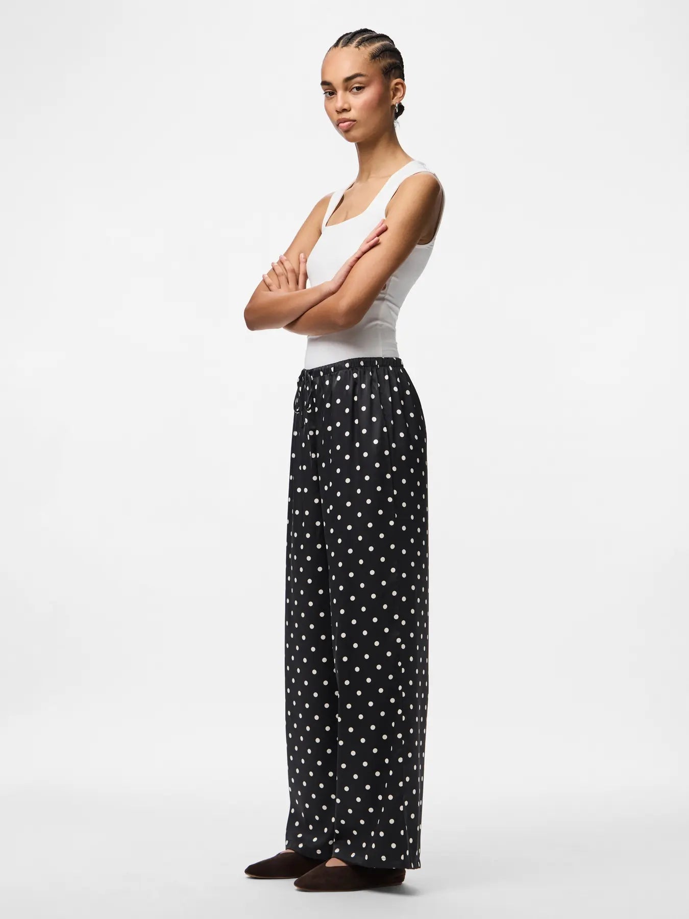 PCJYTTA MW STRAIGHT SATIN PANTS