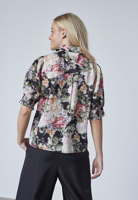 Isola ss Blus