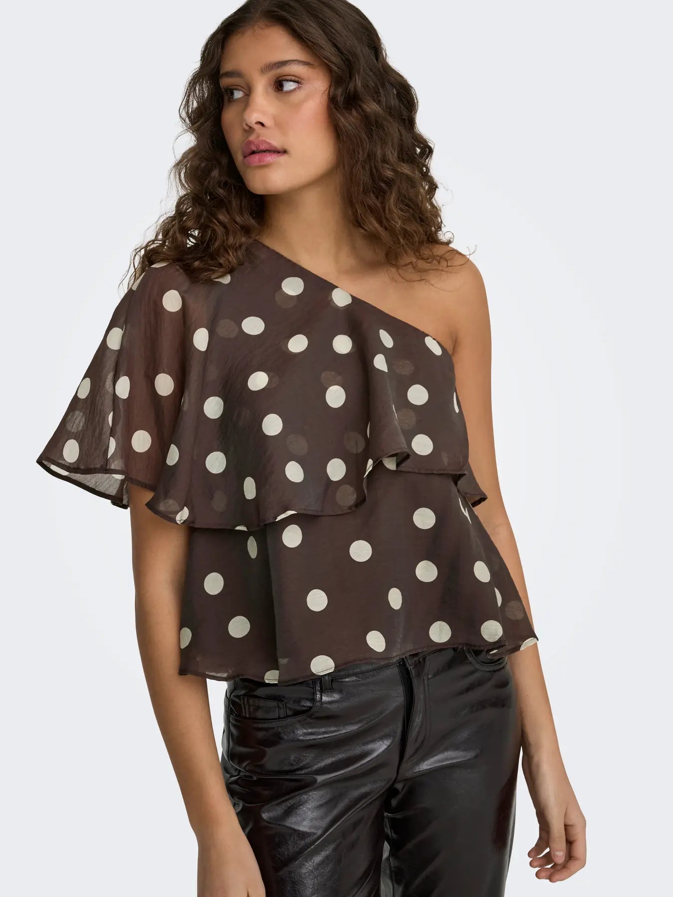 JDYFAY LIFE ONE-SHOULDER TOP