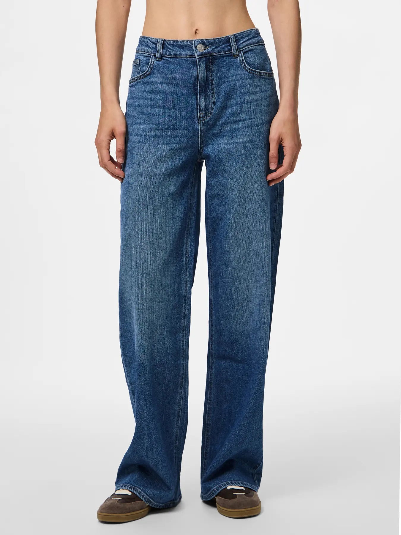 PCSILKE MW WIDE JEANS