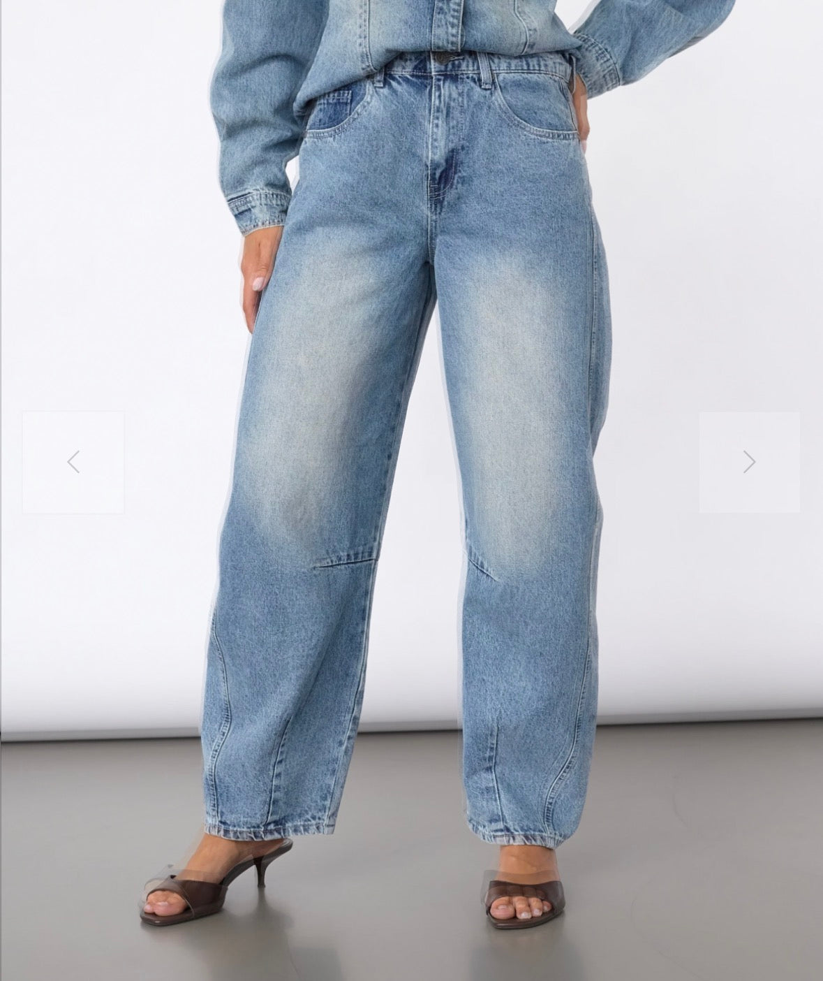 Fiora Barrel jeans