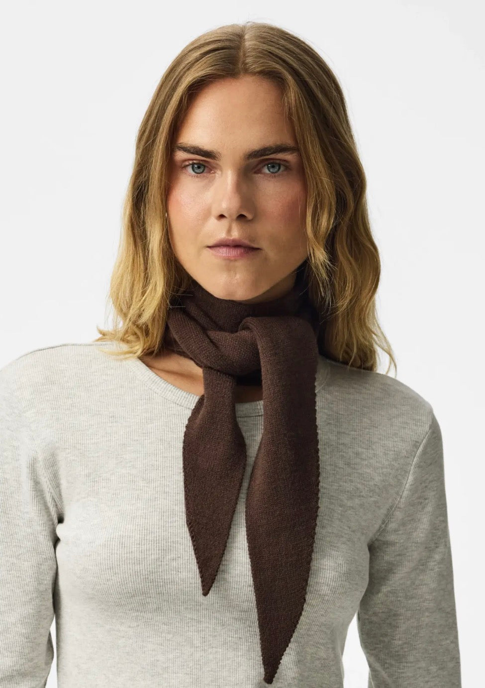 PCKOMMA TRIANGLE SCARF