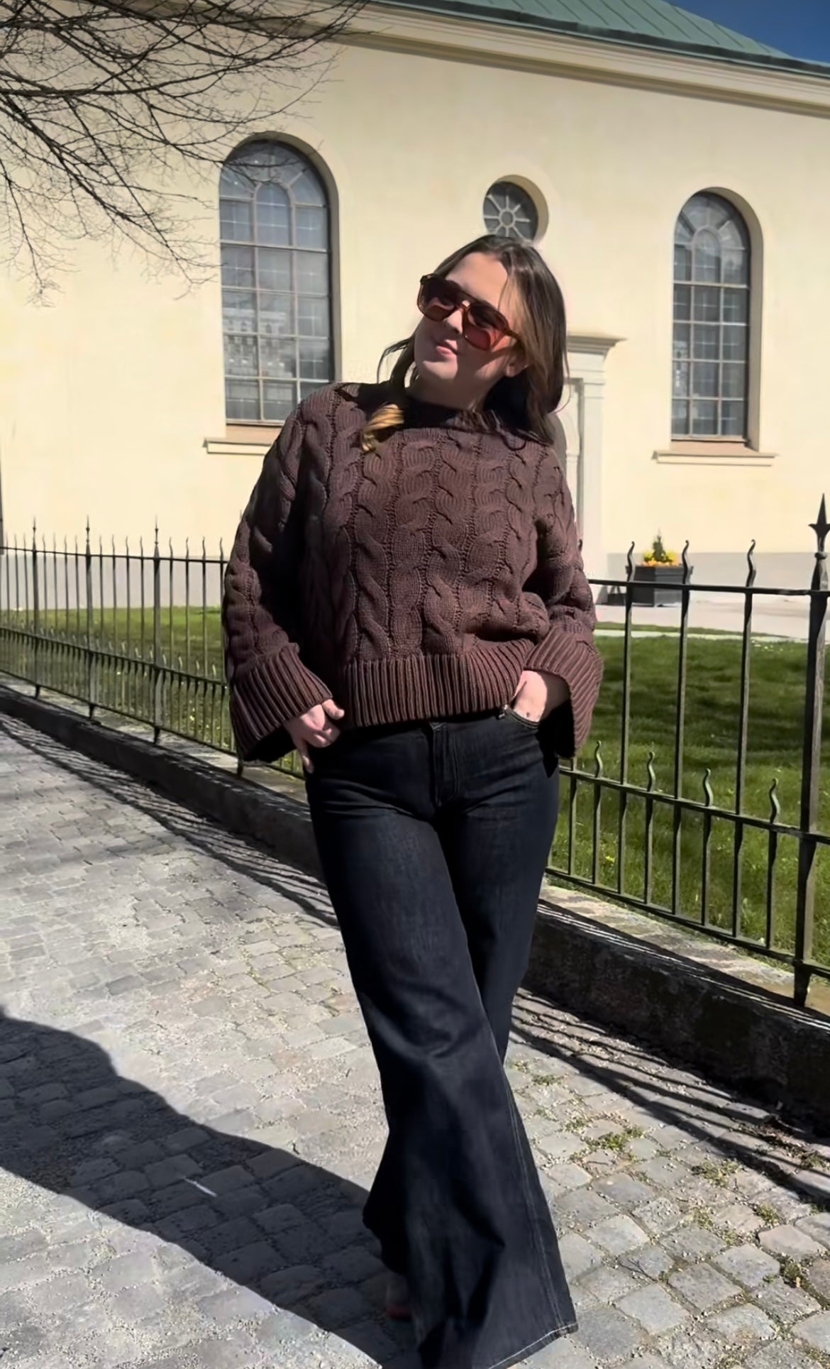 VMSVEA THEA O-NECK CABLE