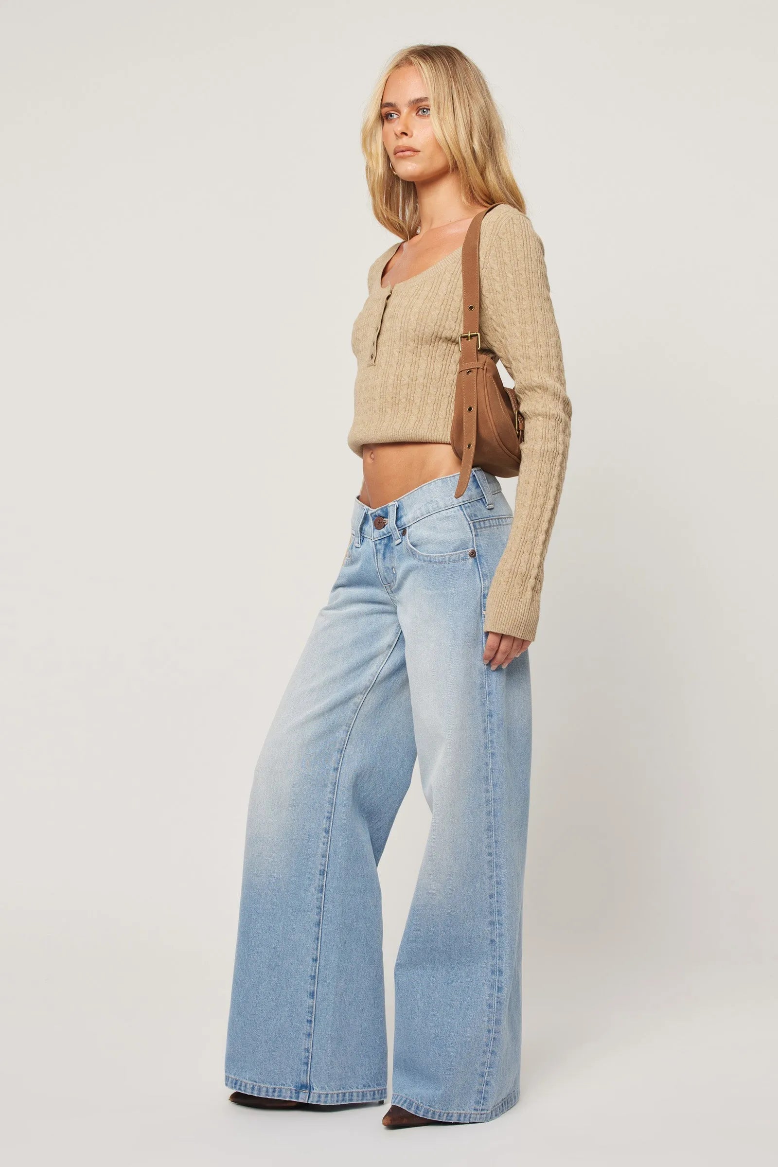 Super Low Wide Kaia Worn