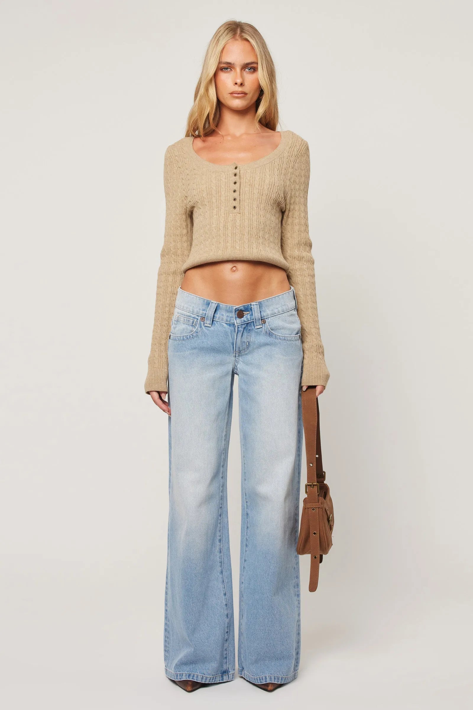 Super Low Wide Kaia Worn