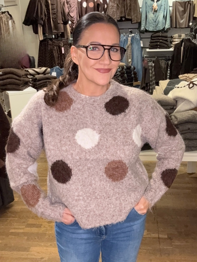 DOTTY KNIT