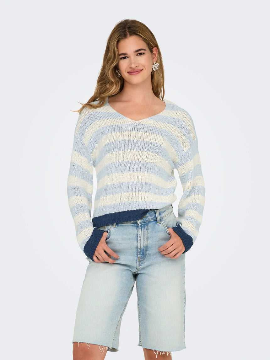 ONLGEENA 7/8 REVERSE V-NECK