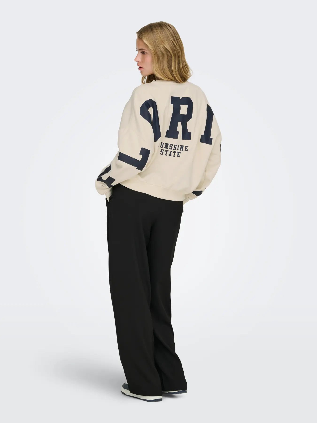 ONLSWEAT L/S BACK/SLEEVE PRINT