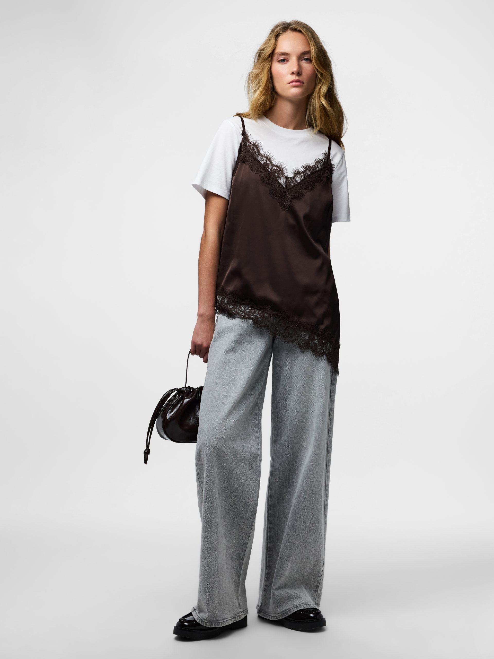 PCNOMI STRAP SATIN LACE TOP