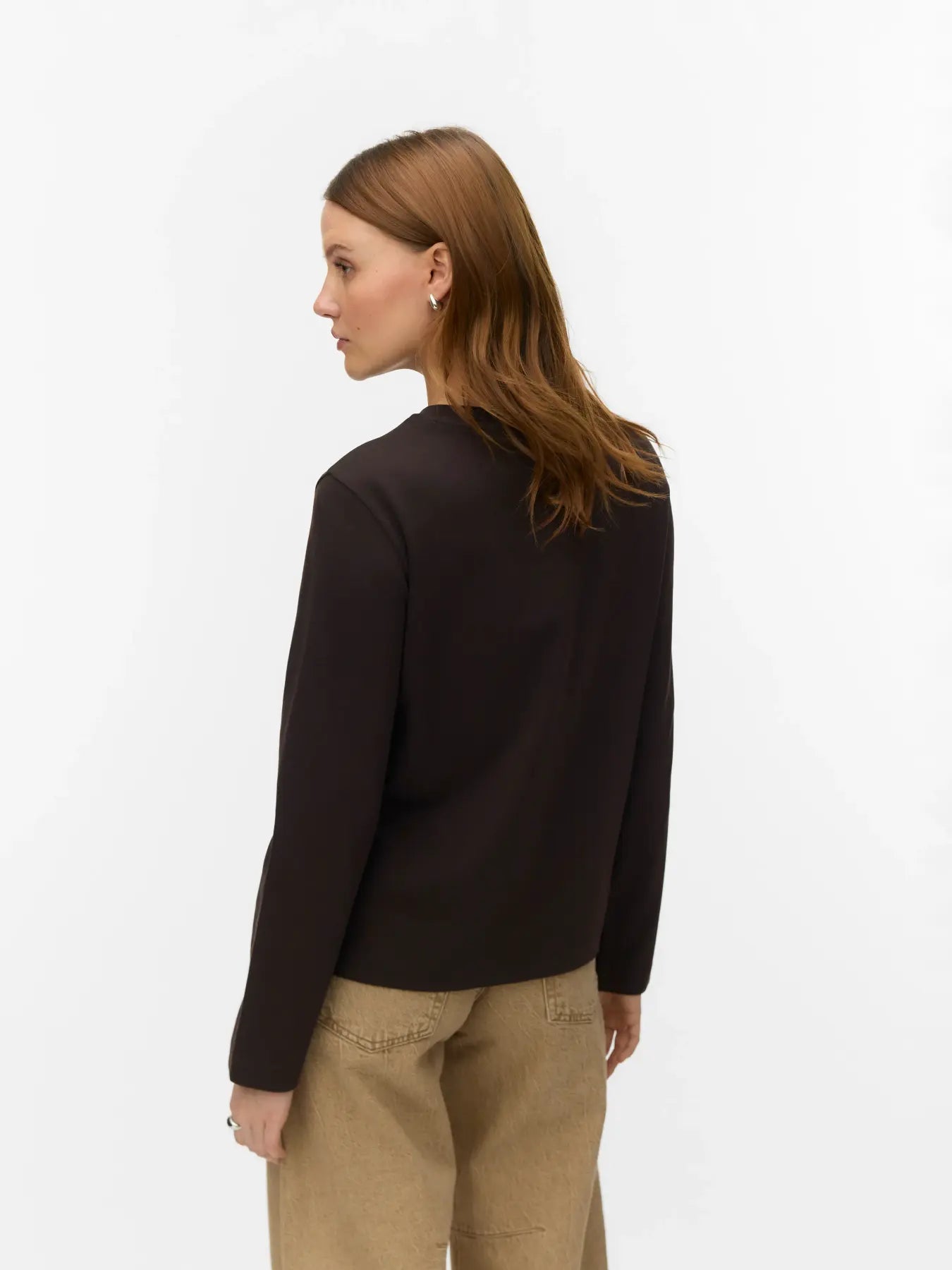 AWNAIMA LS O-NECK BOXY TOP