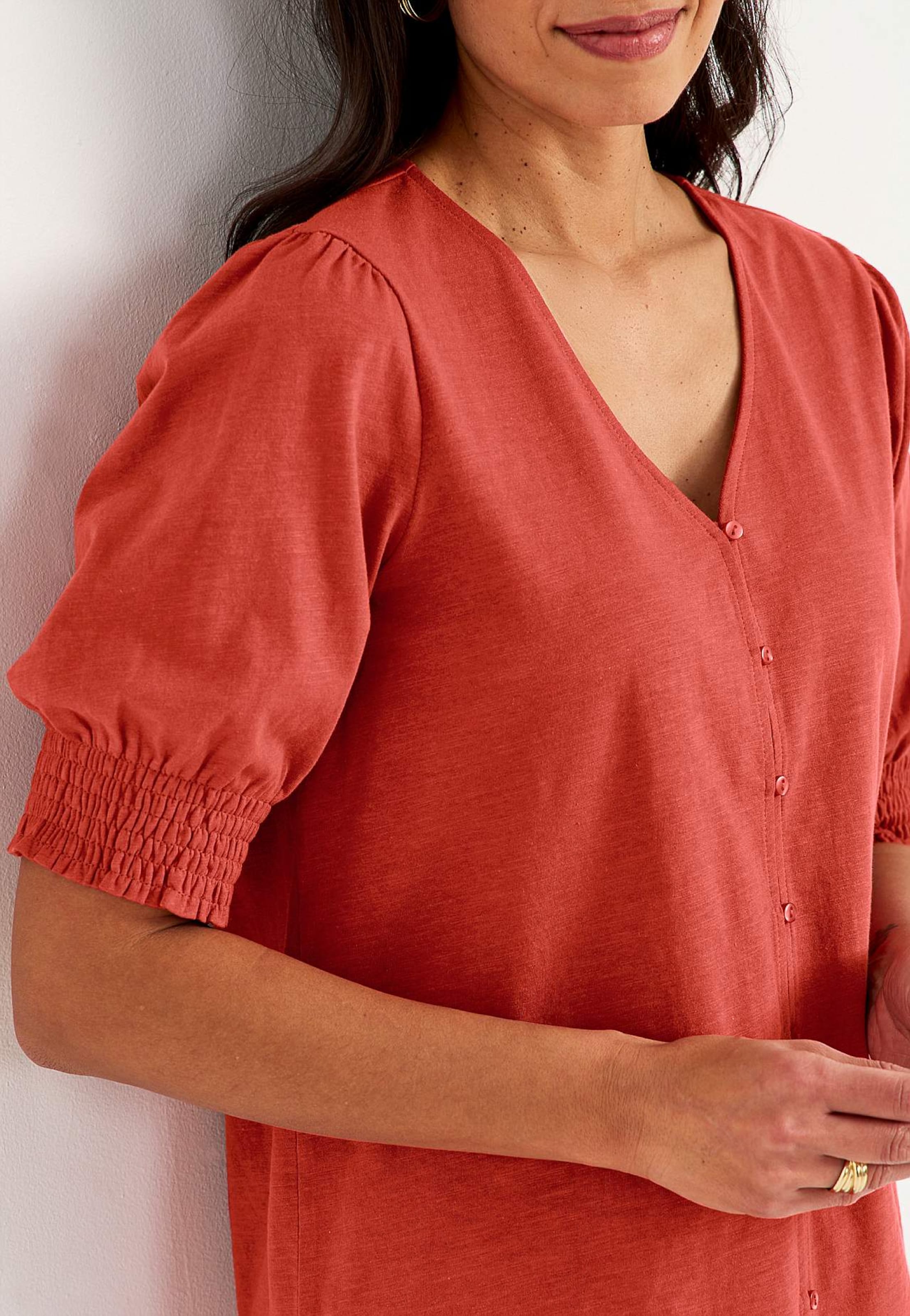 Katarina button Top