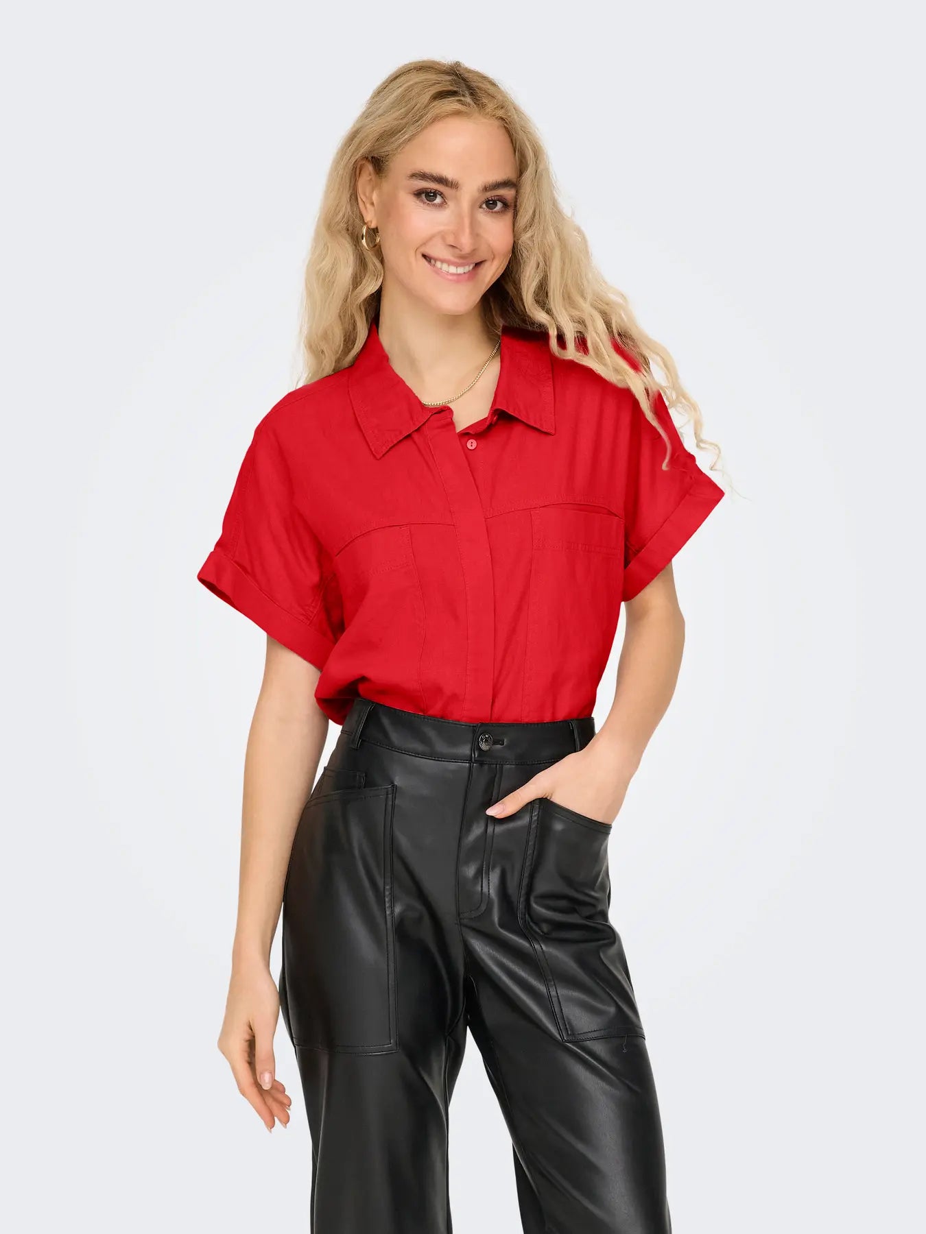 ONLCARO S/S LINEN BL BOXY SHI