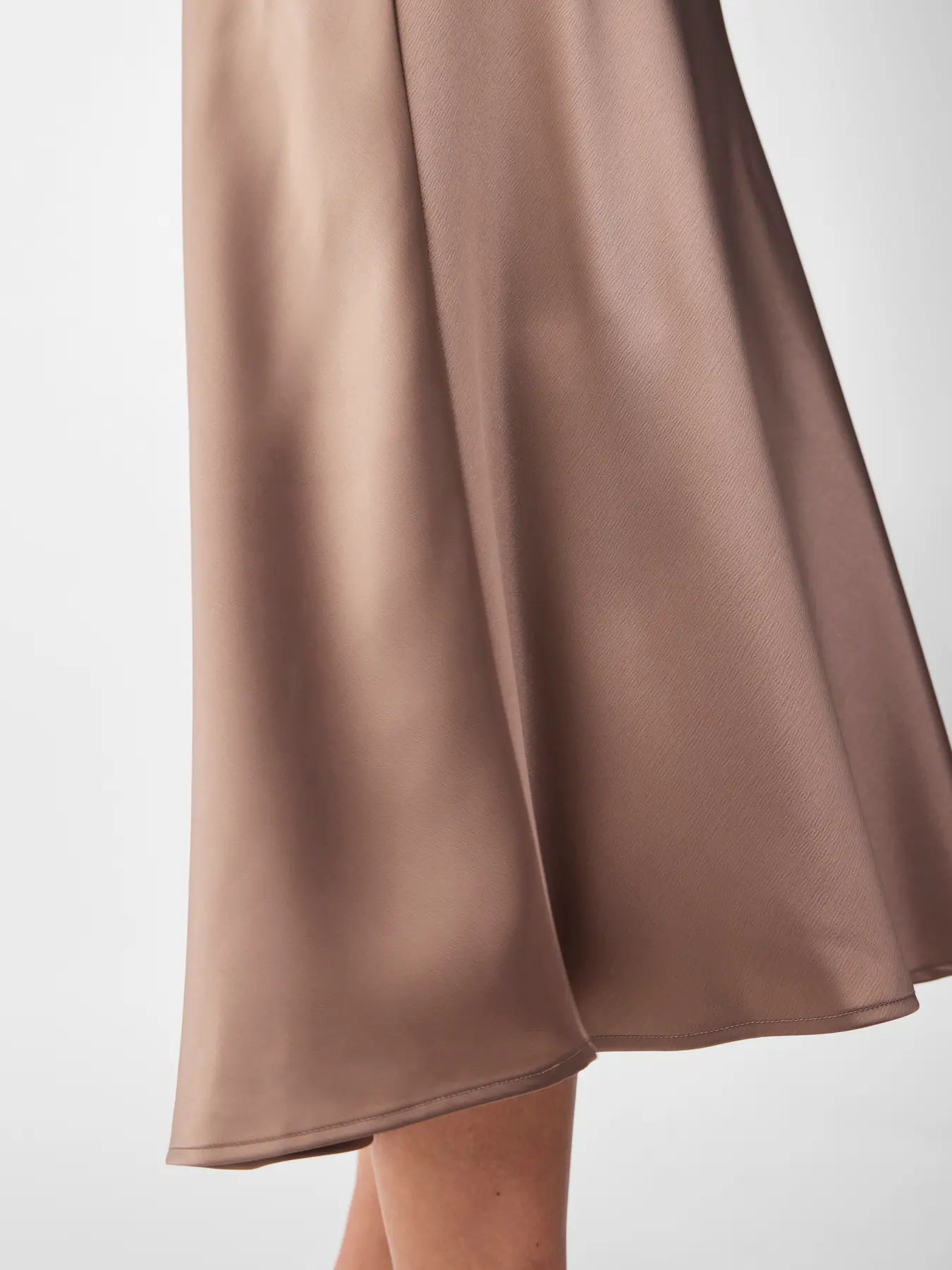 YASPELLA HW MIDI SKIRT