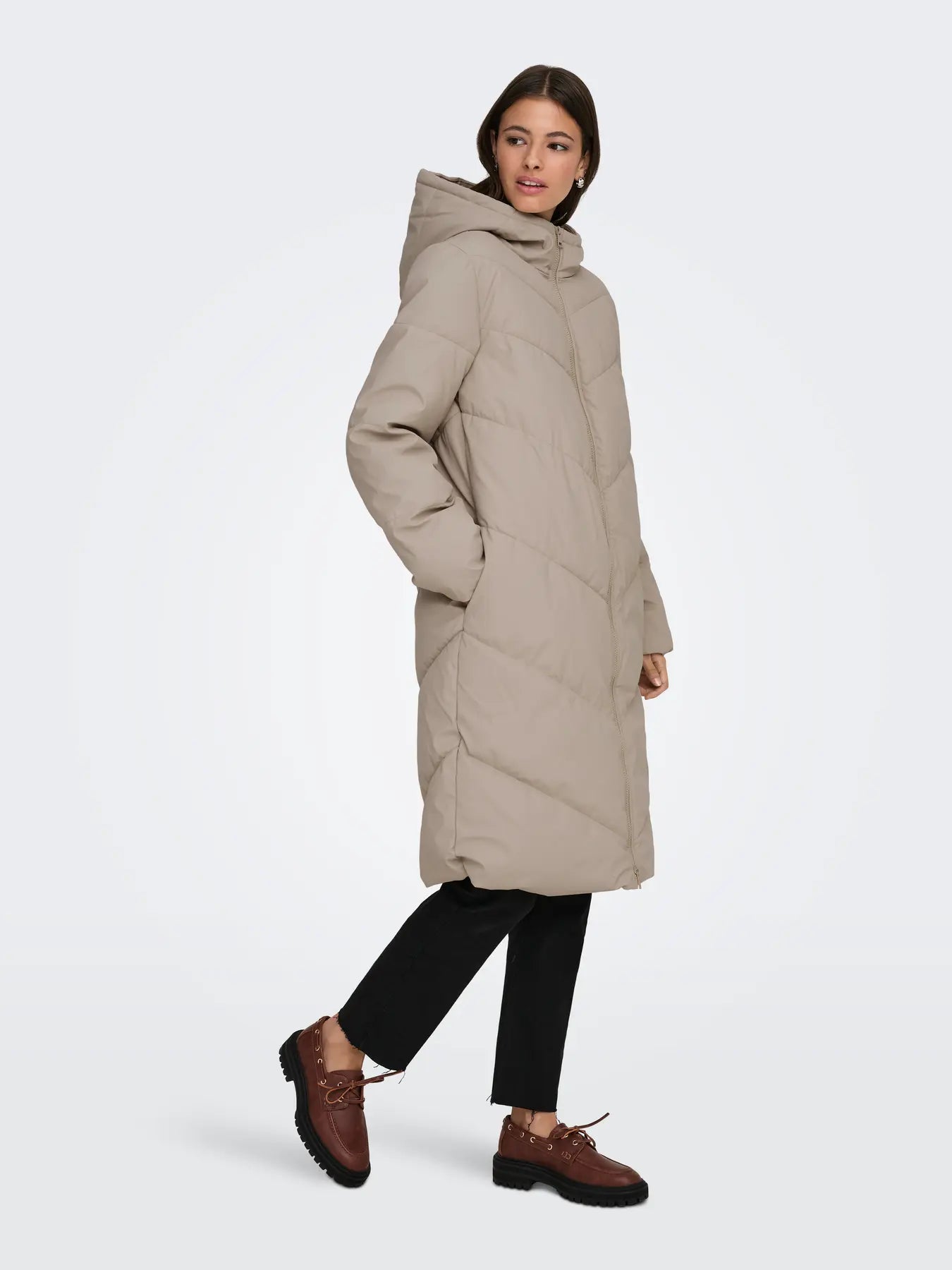 JDYULRIKKA WATER REP PUFFA