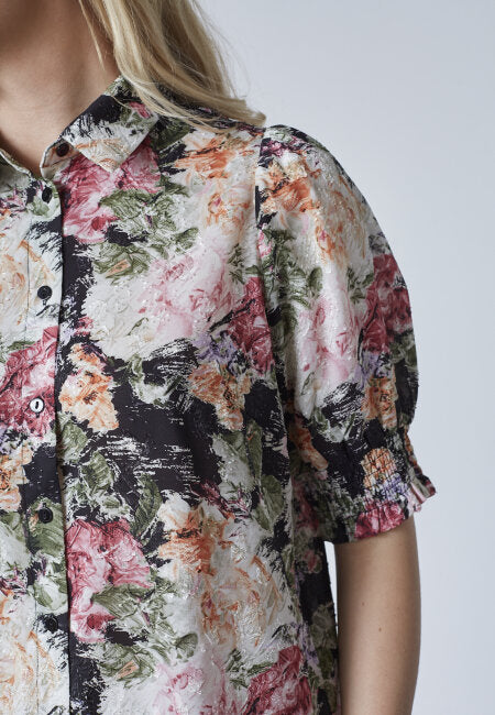 Isola ss Blus