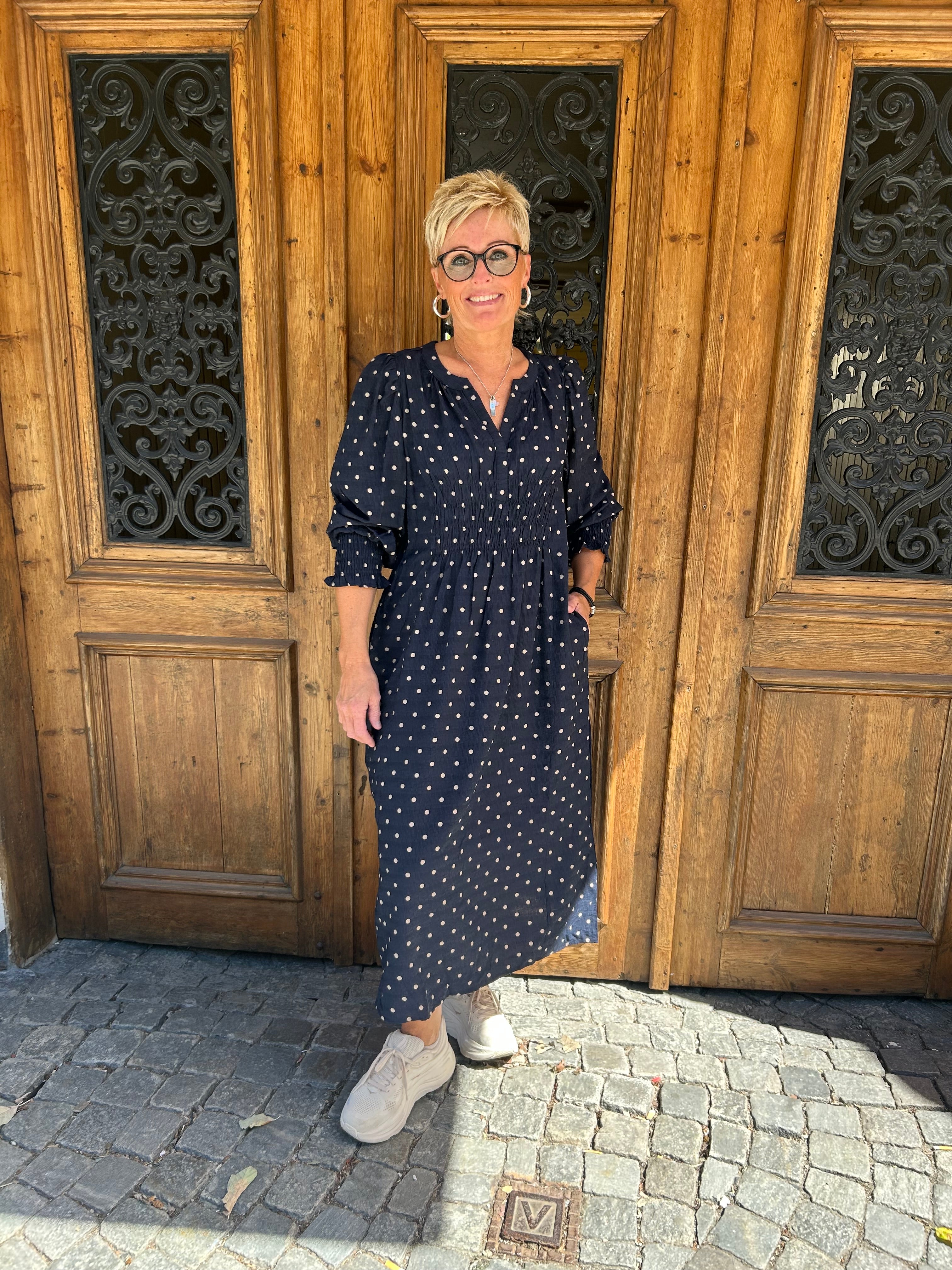 Naomi V -Neck dress