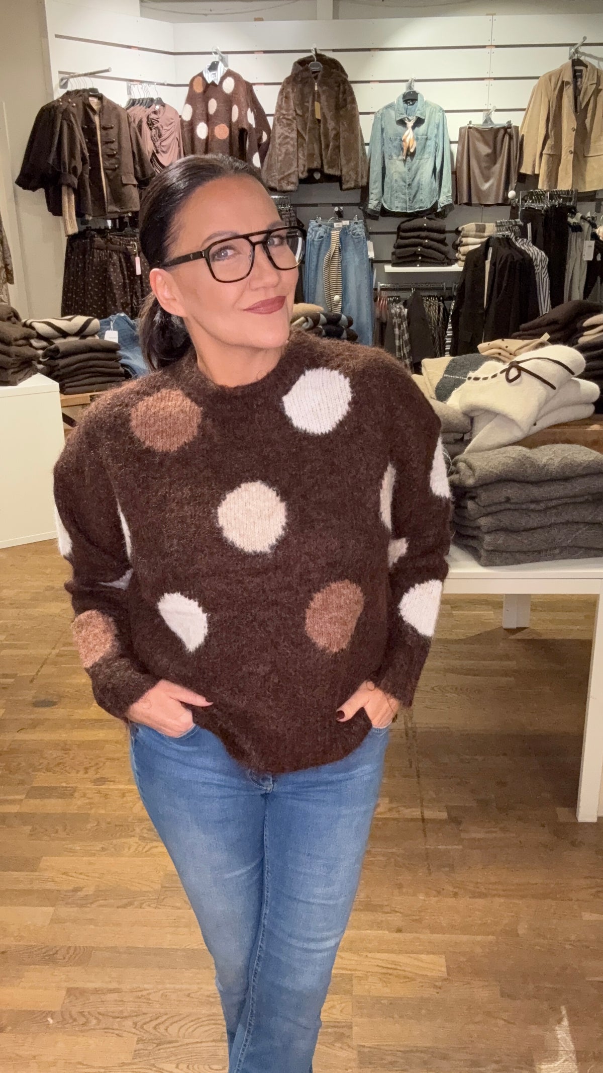 DOTTY KNIT