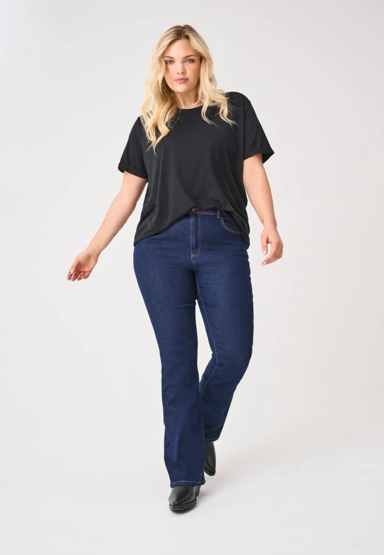 CARSALLY HW FLARED JEANS DNM BJ370