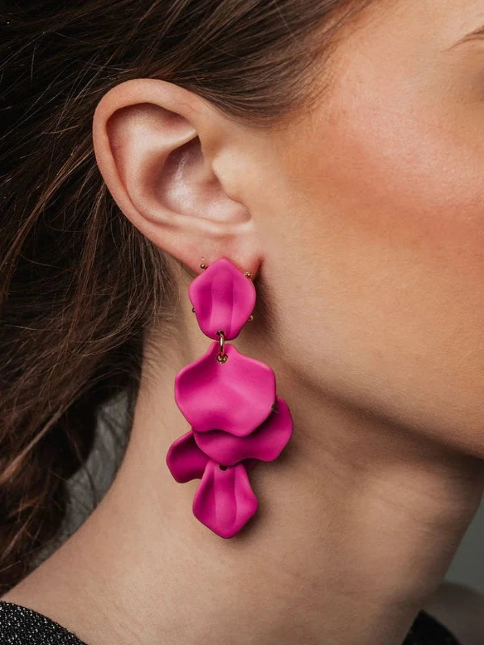 Leaf Earrings Strong Pink