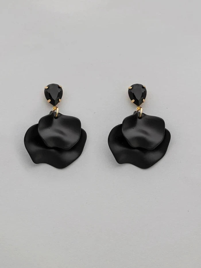 Leaf Earrings Pearl Black CZ