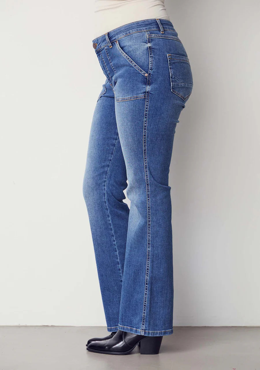 Como Long Flare Jeans - Mid Denim