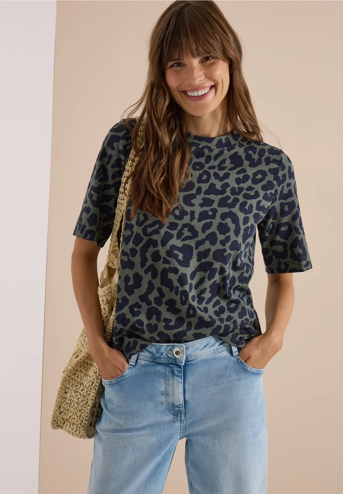 Twotone Leo Top