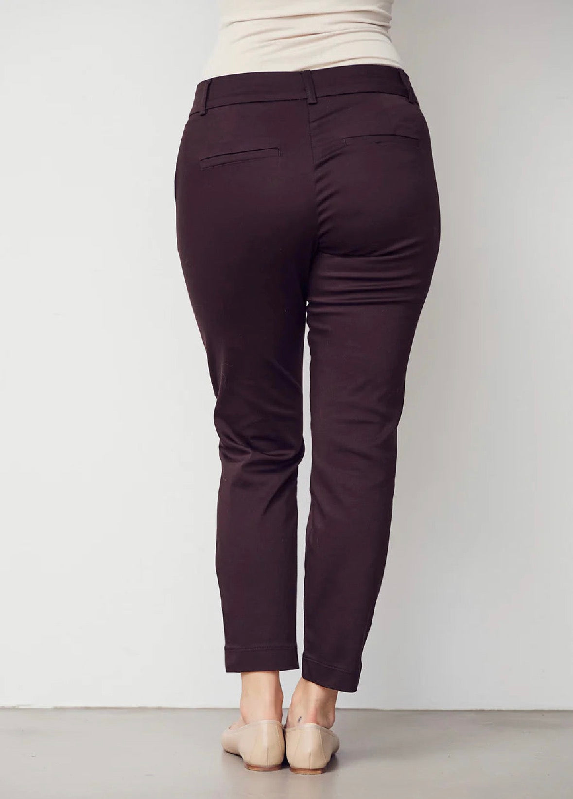 Chinos Isay Ankel