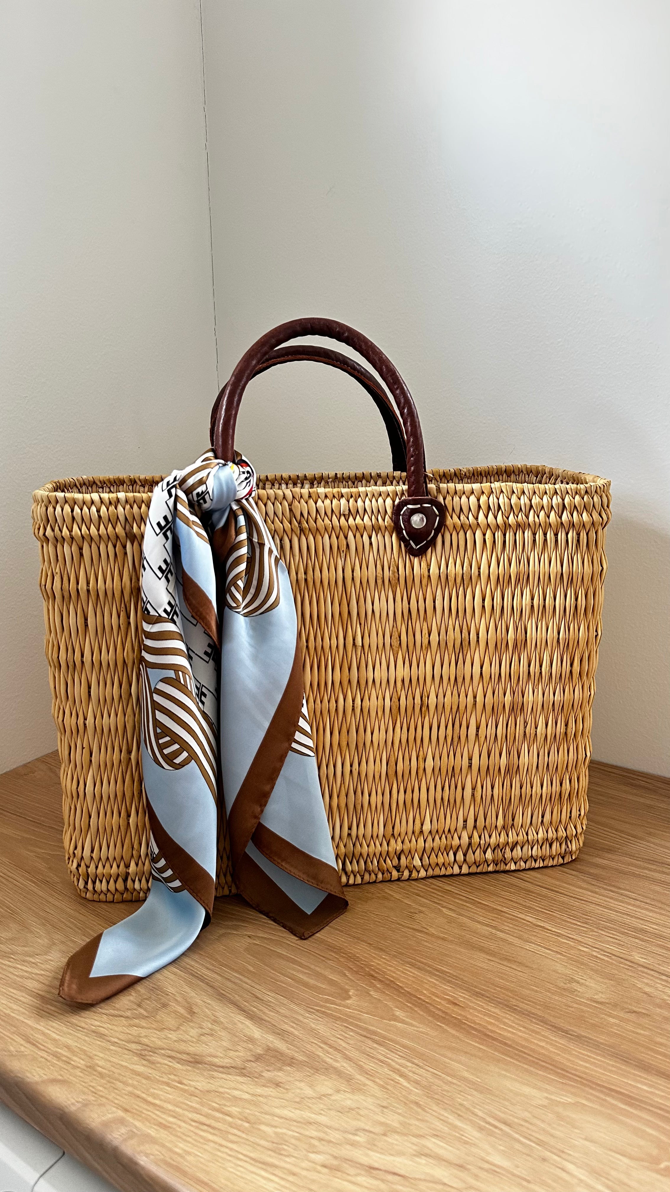 Scarf Rosenvinge