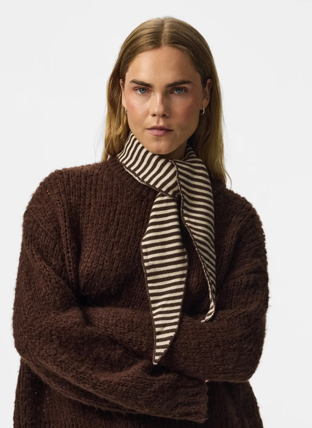 PCKOMMA TRIANGLE SCARF RANDIG