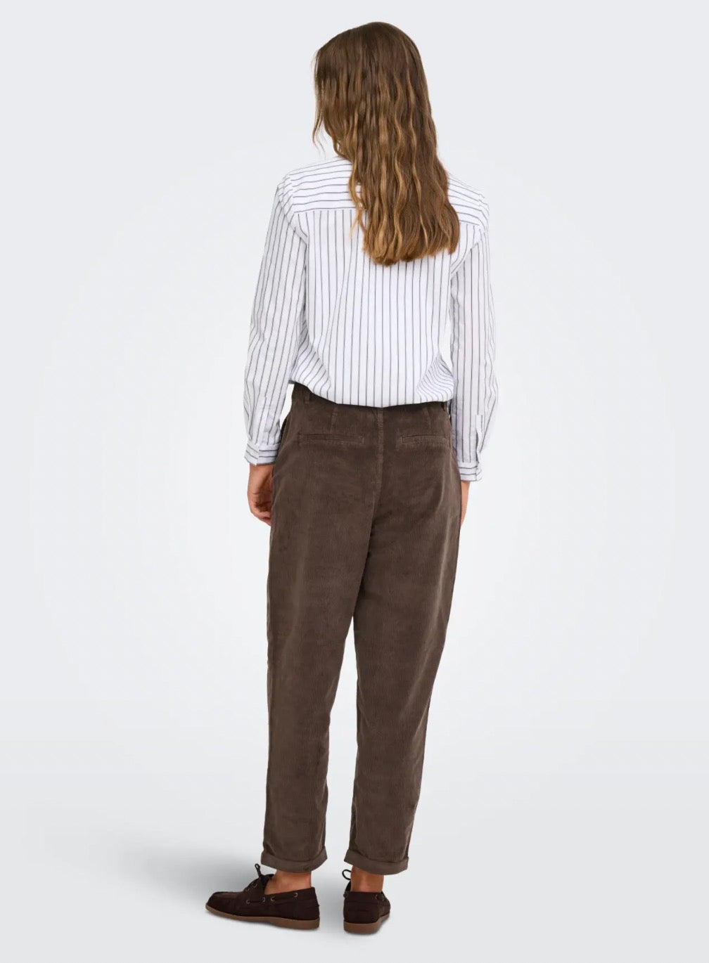ONLFLORA MW ELA CORD CAROT PANT
