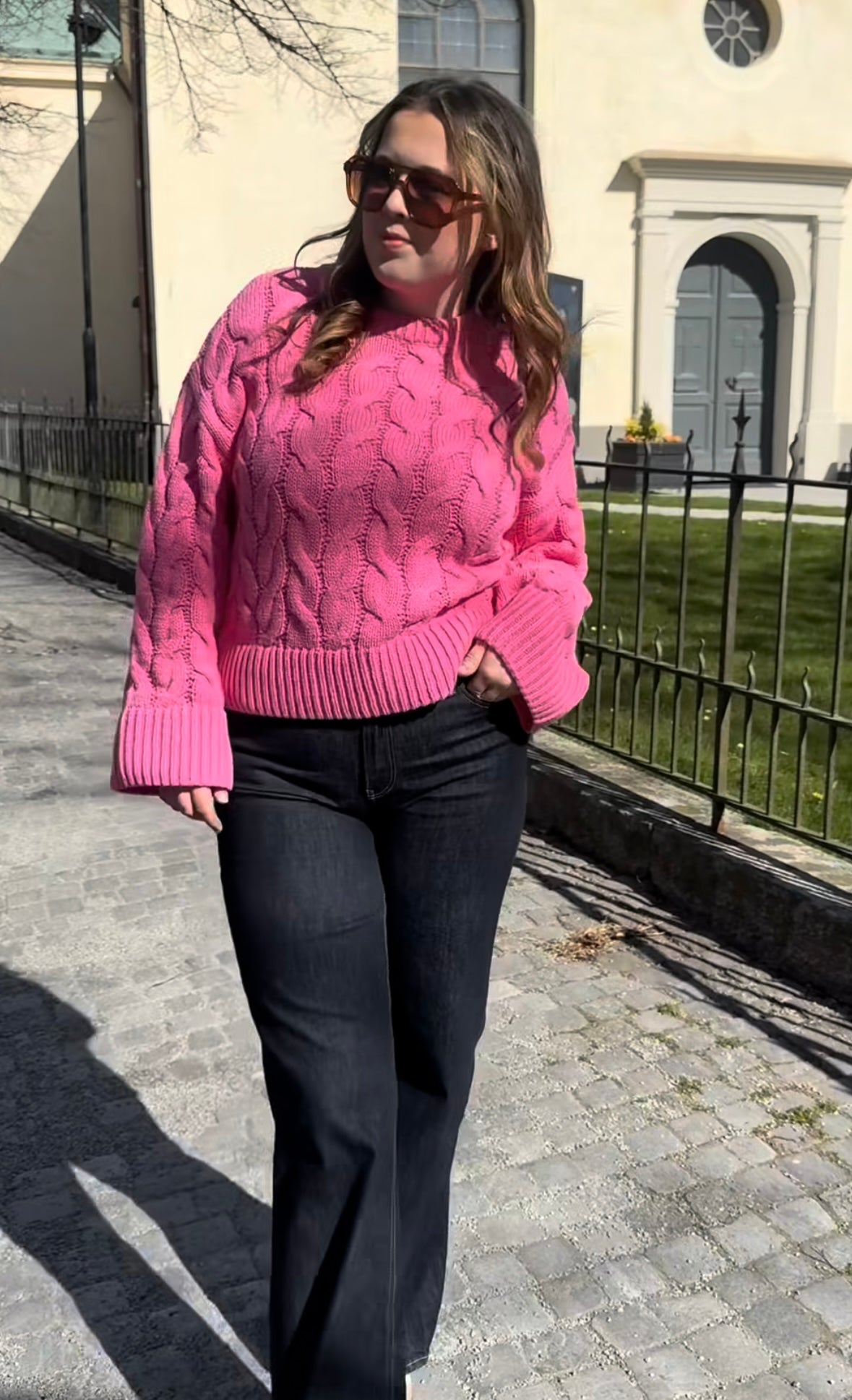 VMSVEA THEA O-NECK CABLE