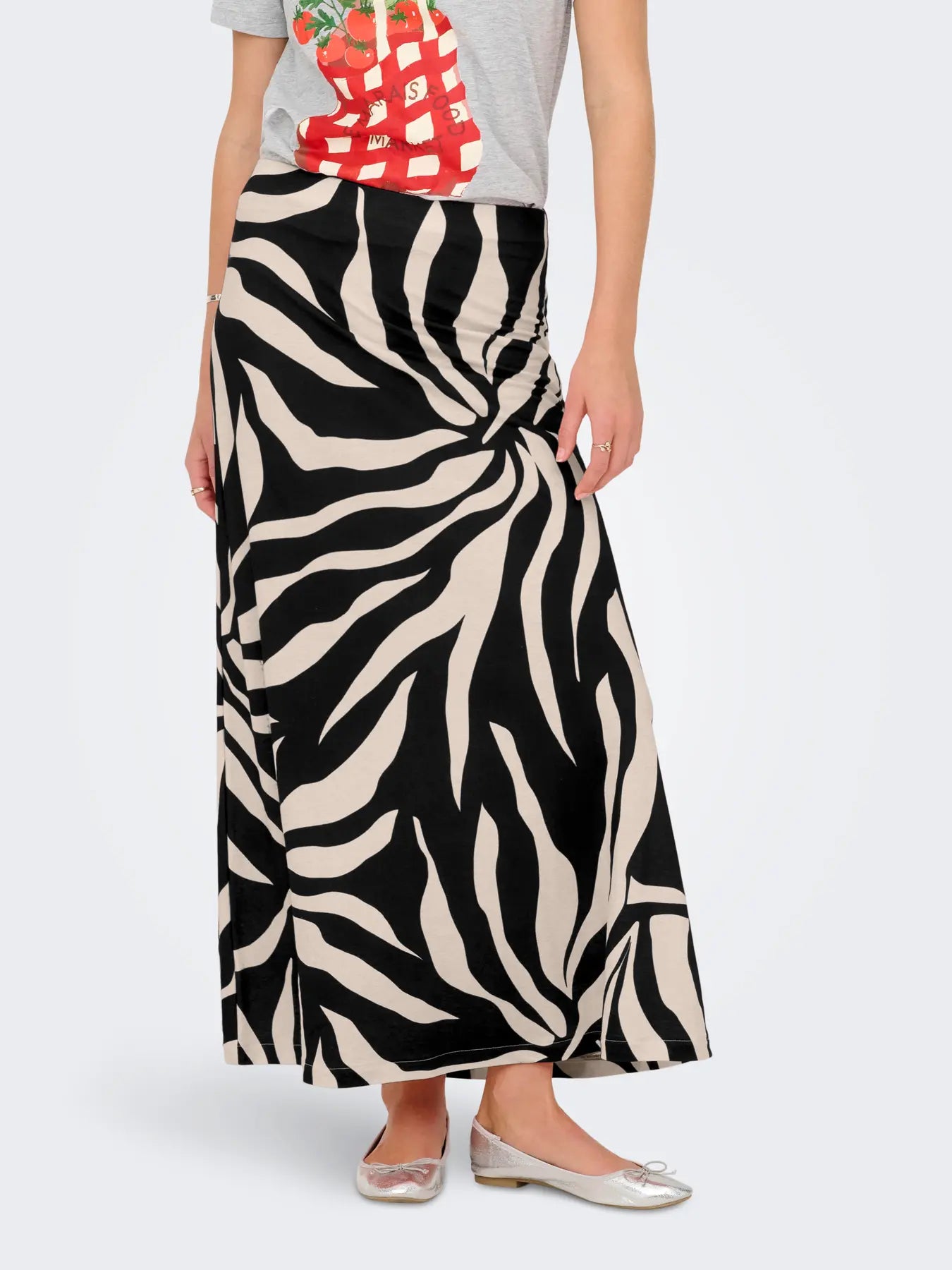 ONLCHIGO SAKURA LONG SKIRT