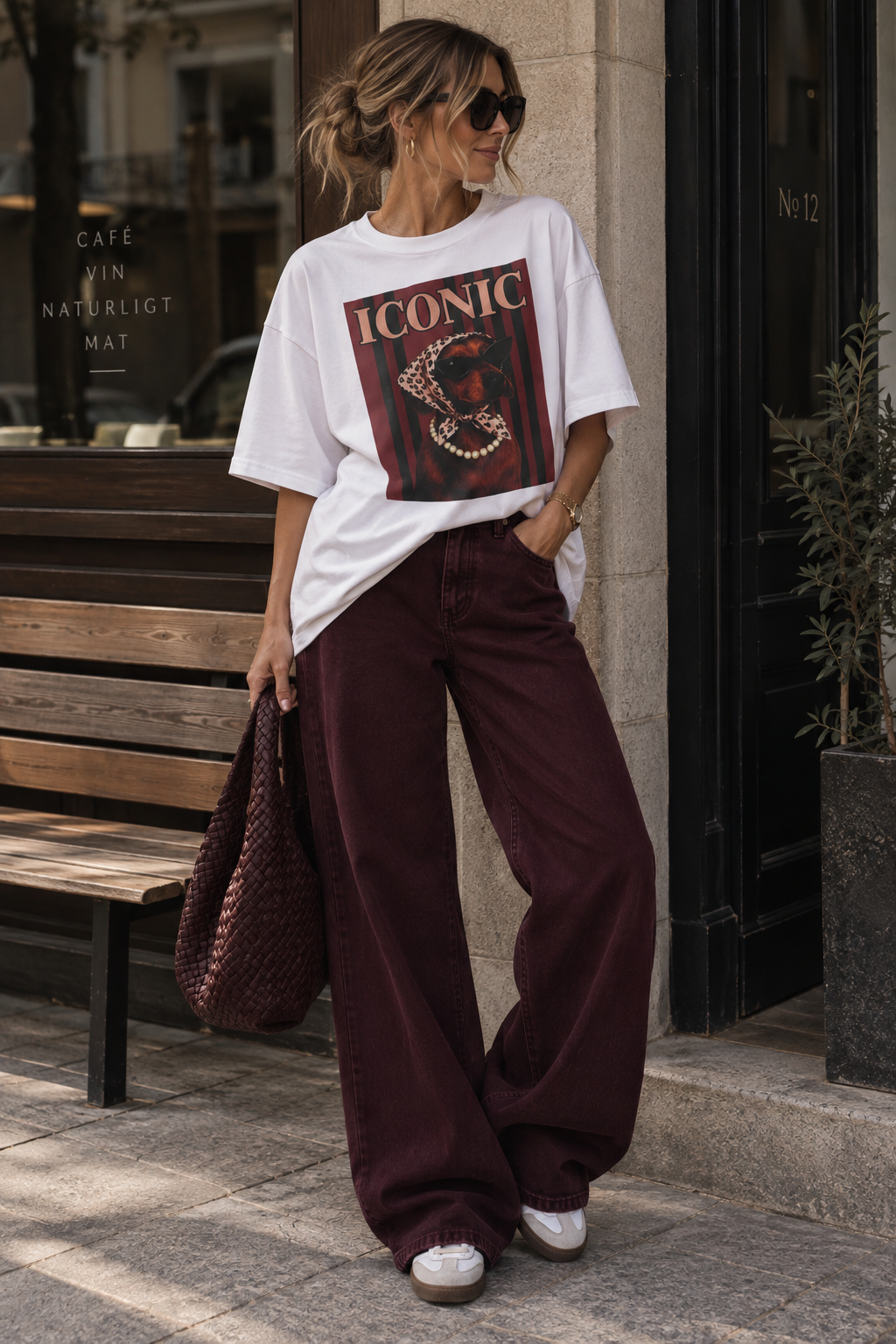 ICONIC TEE
