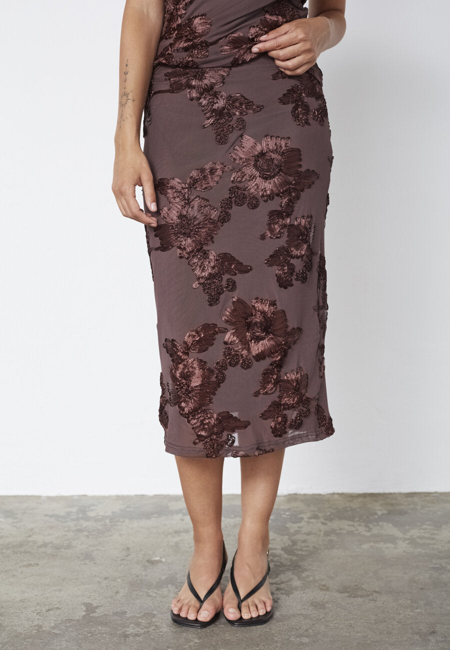 SiS skirt