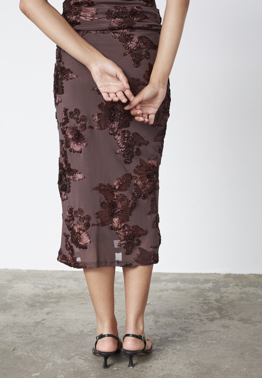 SiS skirt