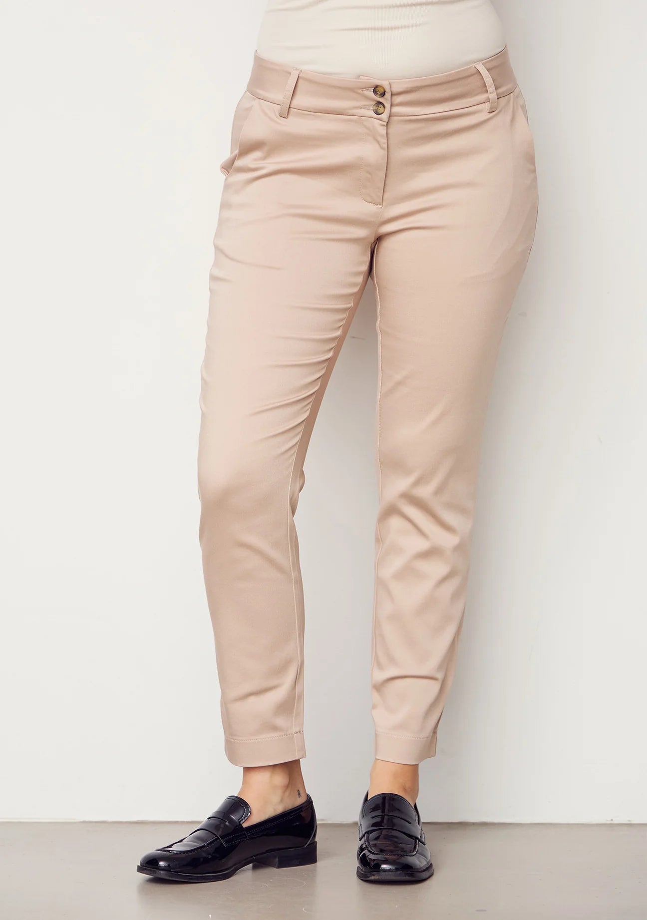 Chinos Isay Ankel