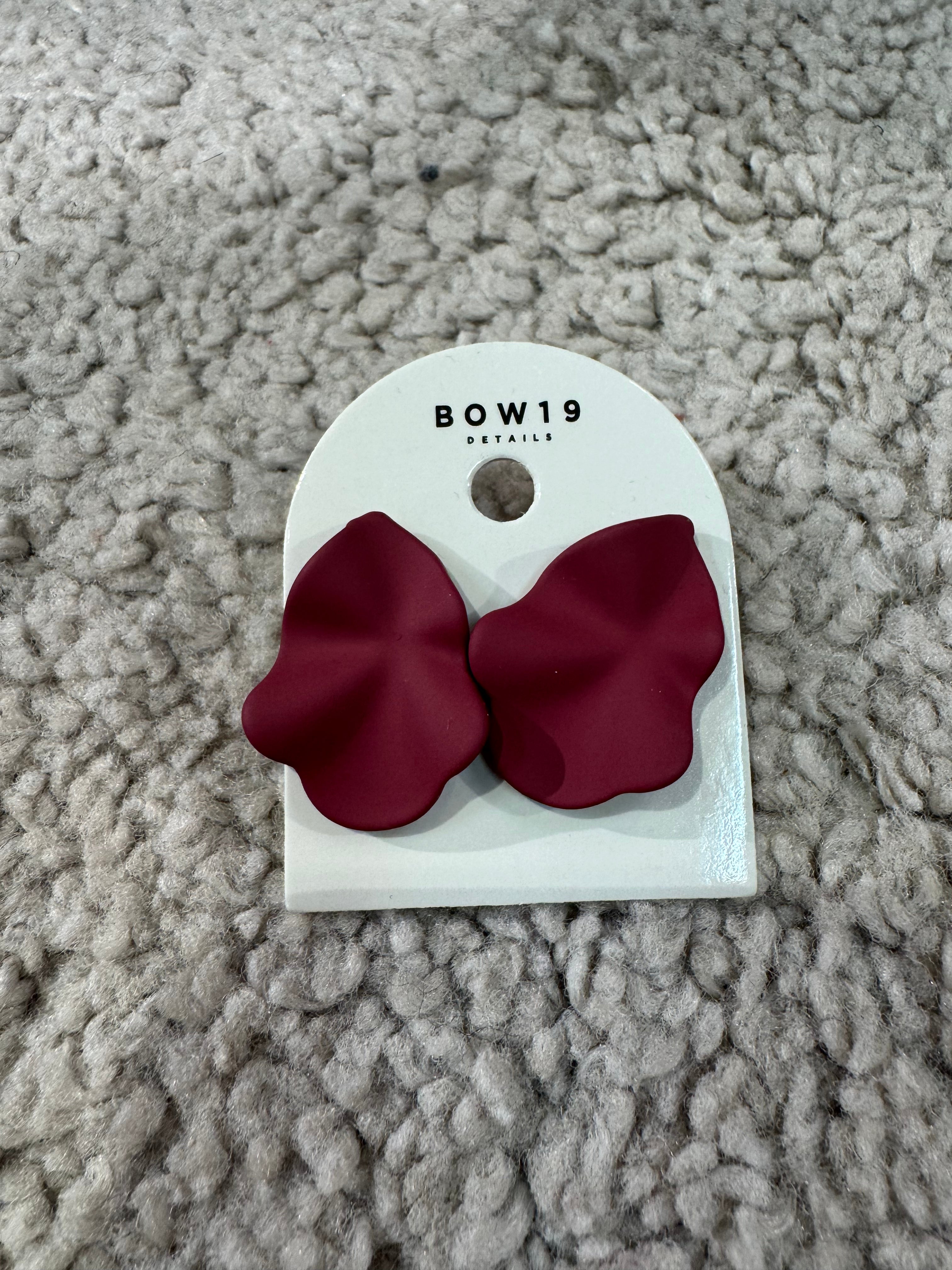 LIP EARRINGS