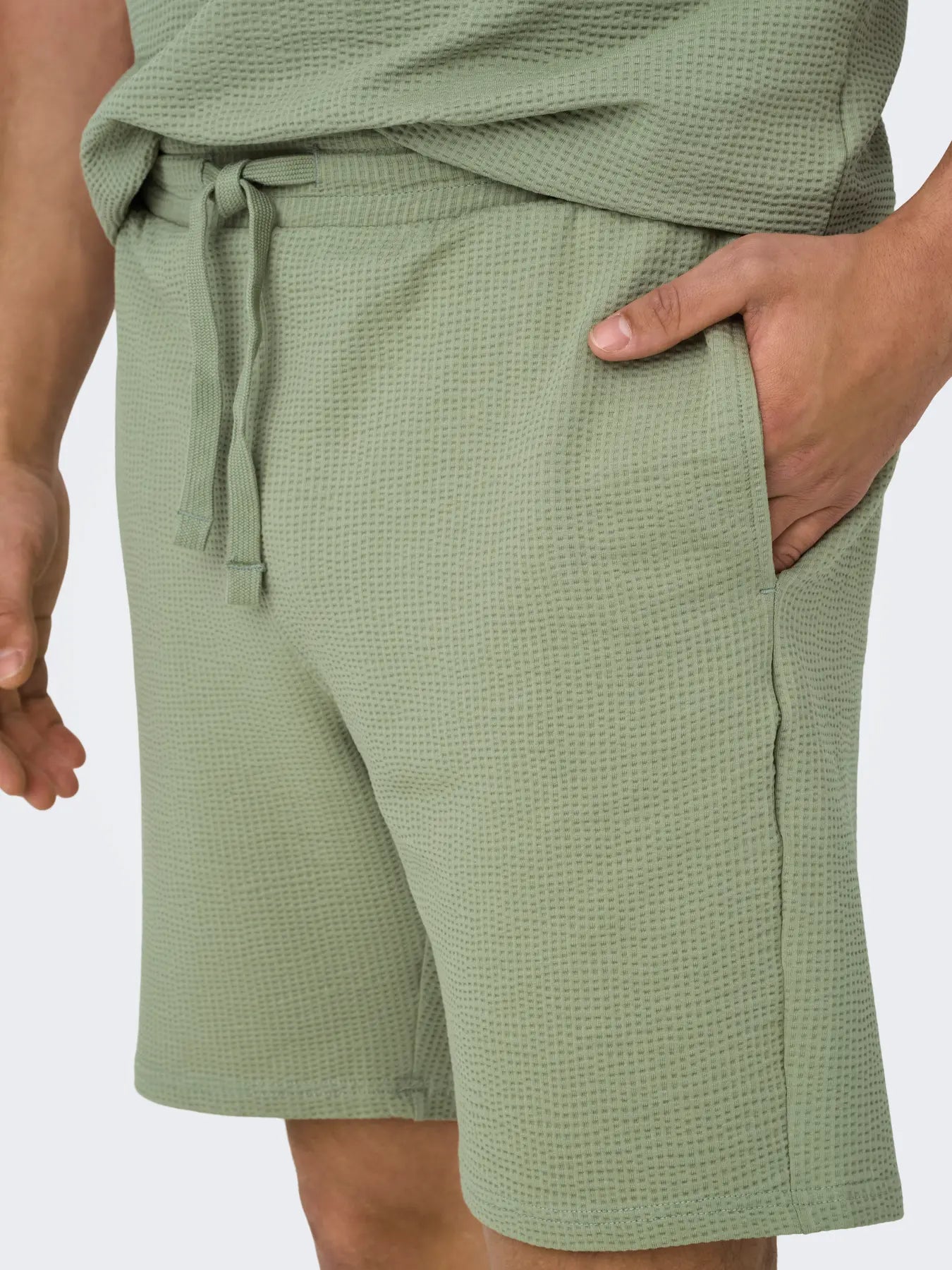 ONSKIAN LIFE STRAIGHT SEERS. SHORTS