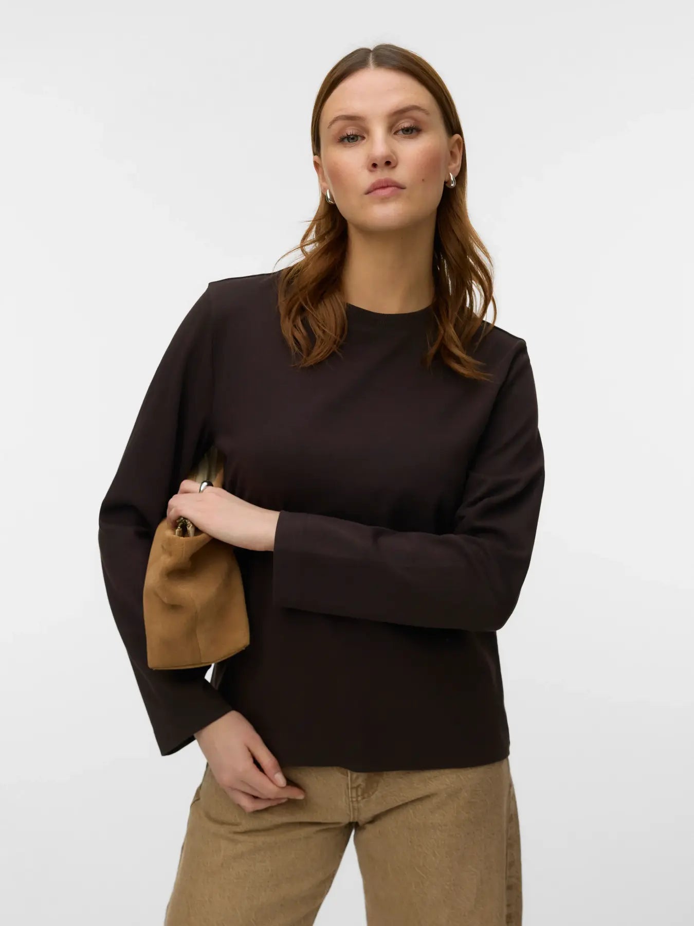 AWNAIMA LS O-NECK BOXY TOP