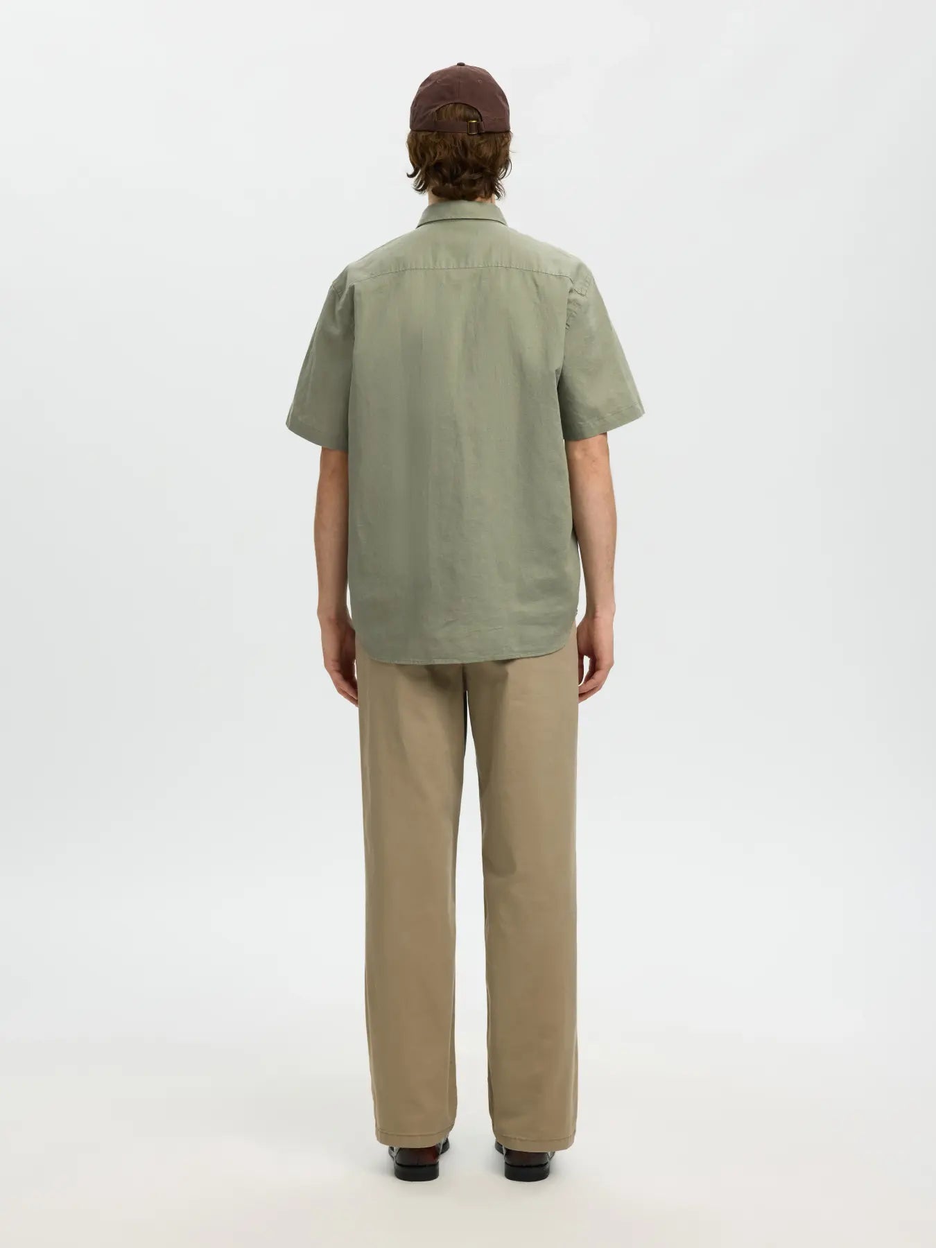 SLMREGCLAUS CLAY LINENBLEND SS SHT