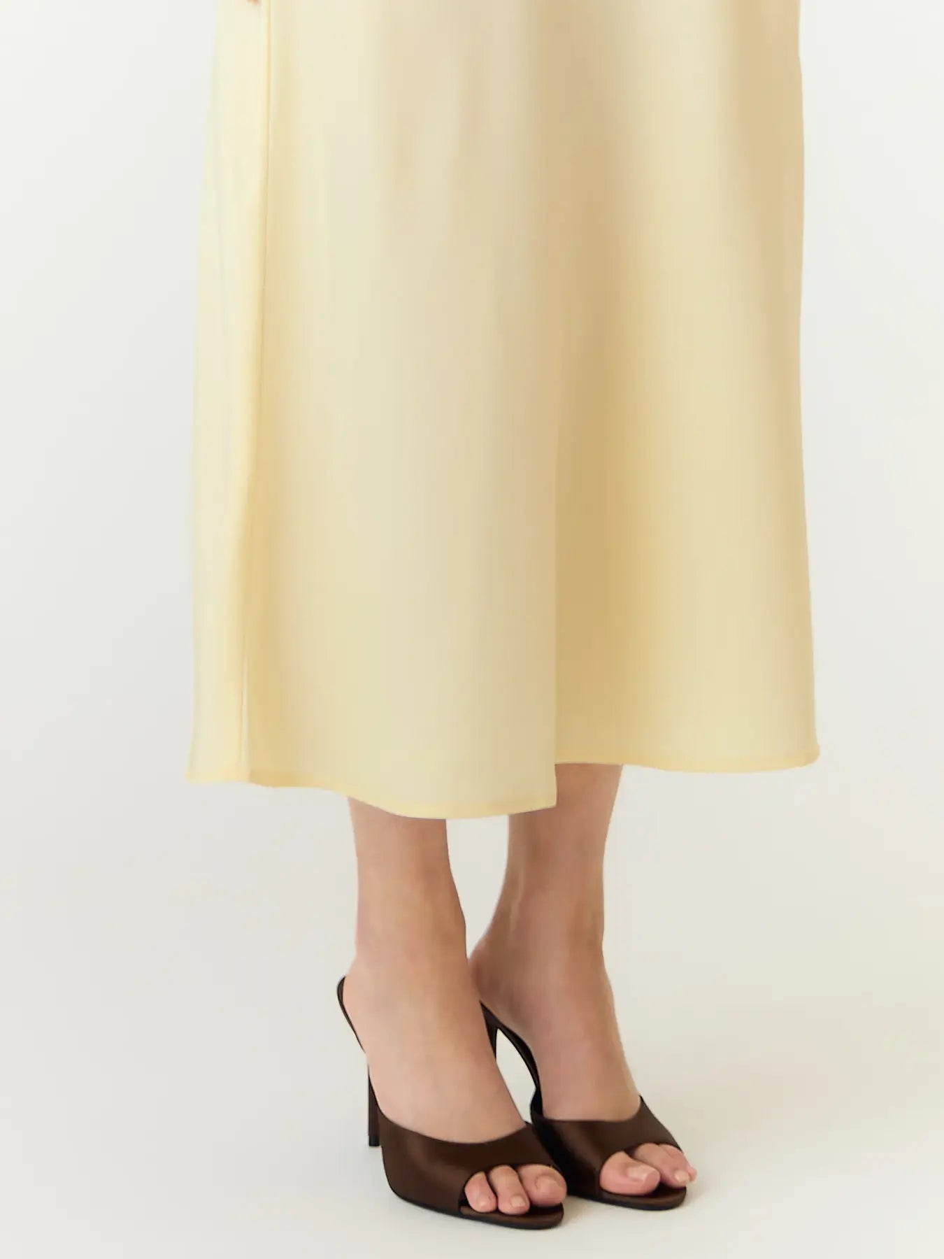 YASPELLA HW MIDI SKIRT