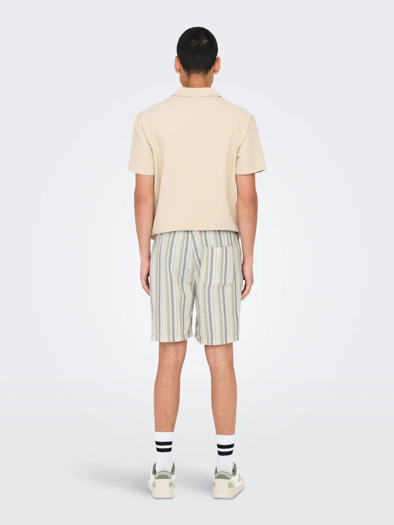 ONSTREV LIFE REG STRU STRIPE SHORTS