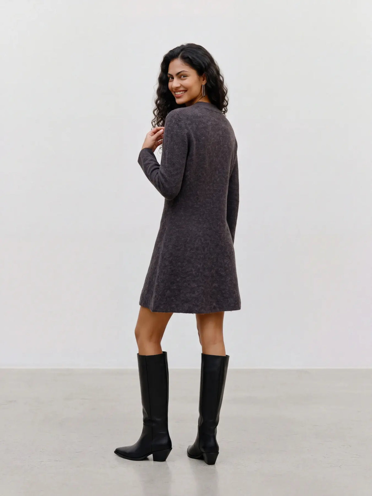 VMDOFFYJAQUARD LS V-NK BUTTON DRESS
