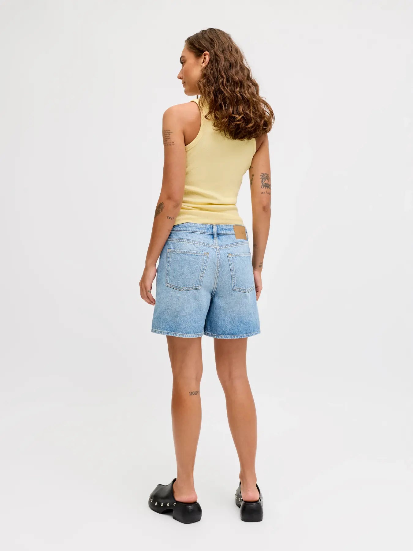 JXFRIDA SL U-NECK TOP JRS