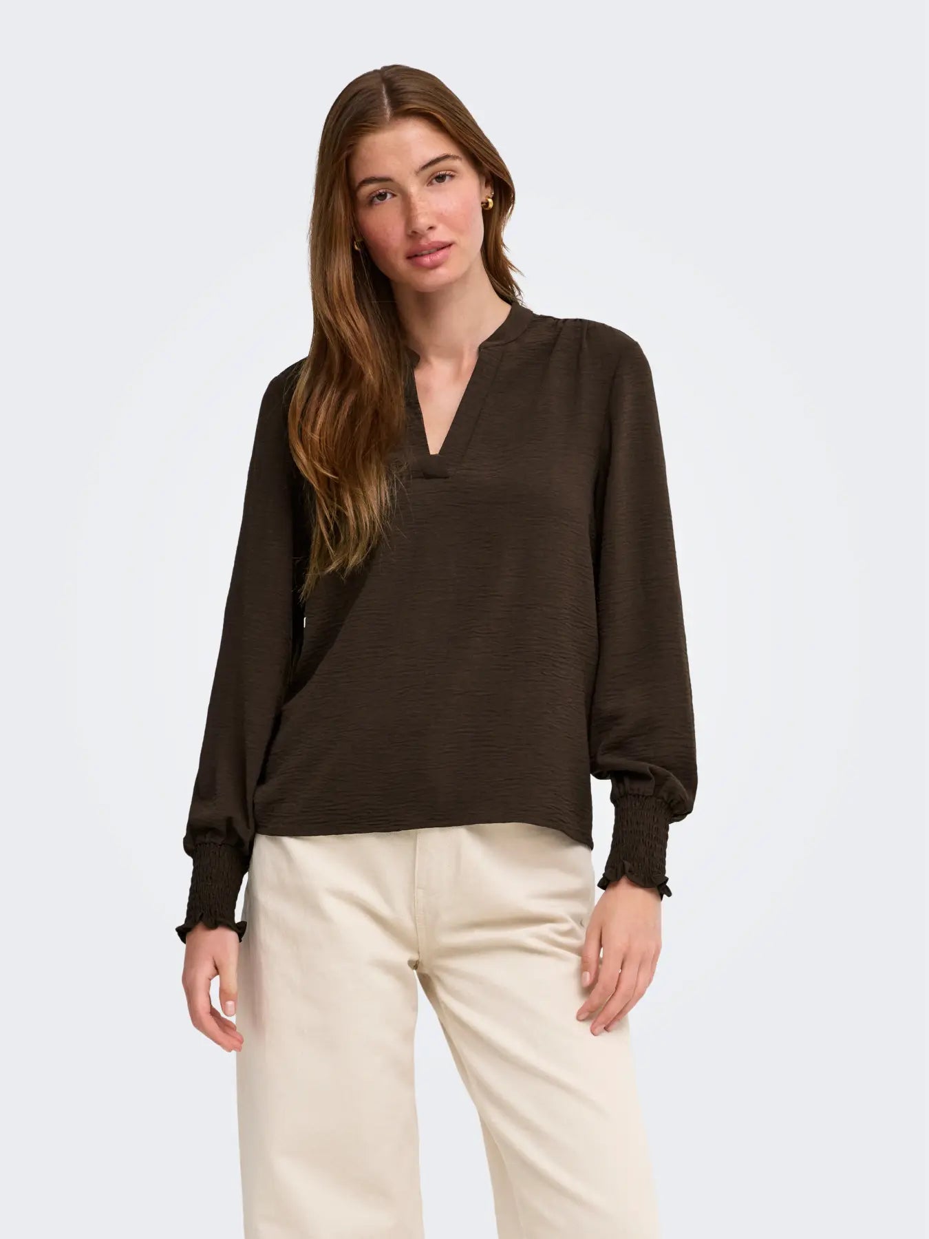 ONLMETTE V-NECK LS SMOCK TOP
