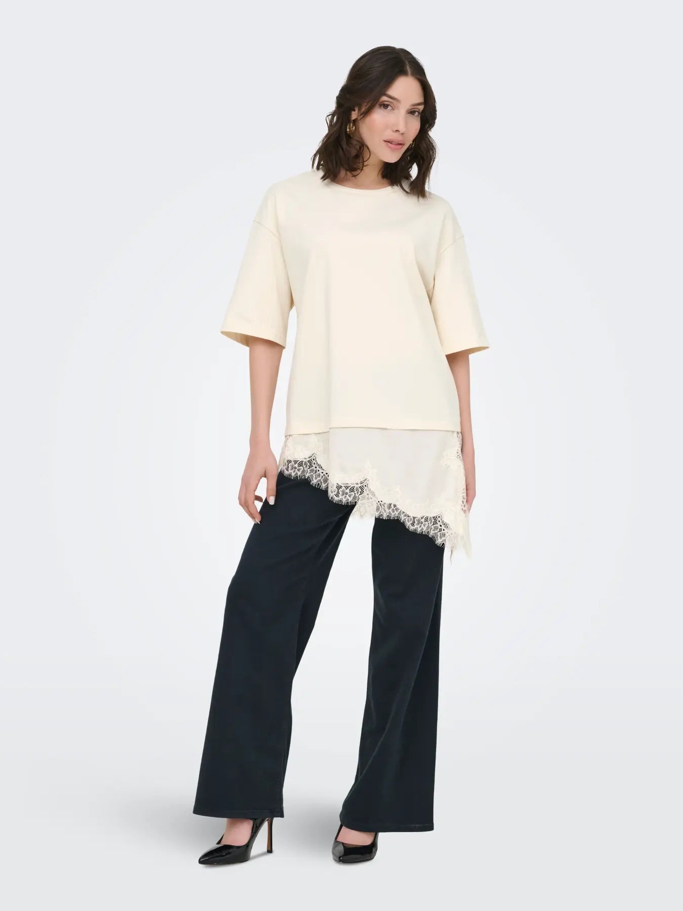 JDYALMA 2/4 LACE DETAIL T-SHIRT