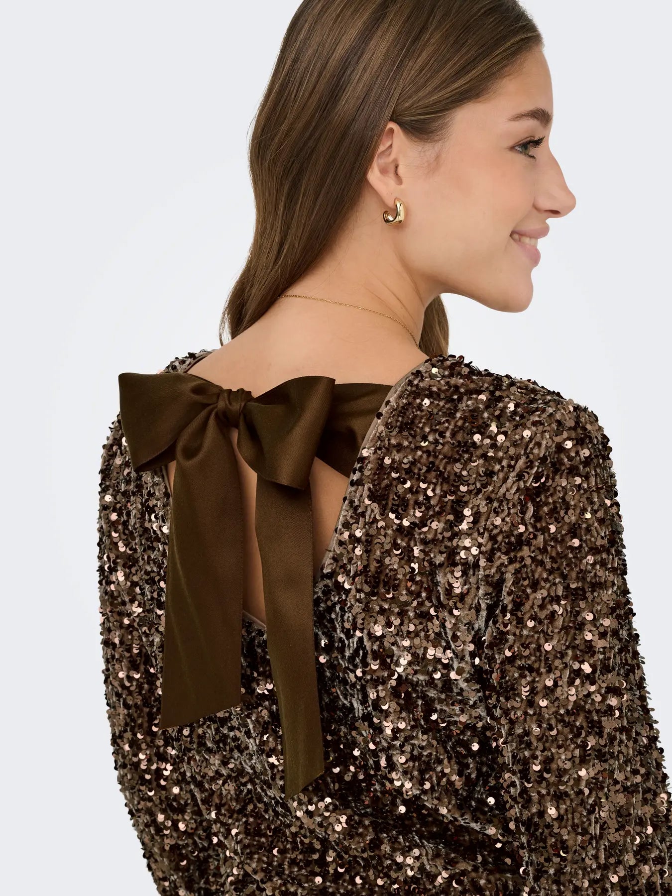 ONLCONFIDENCE L/S SEQUIN BOW TOP