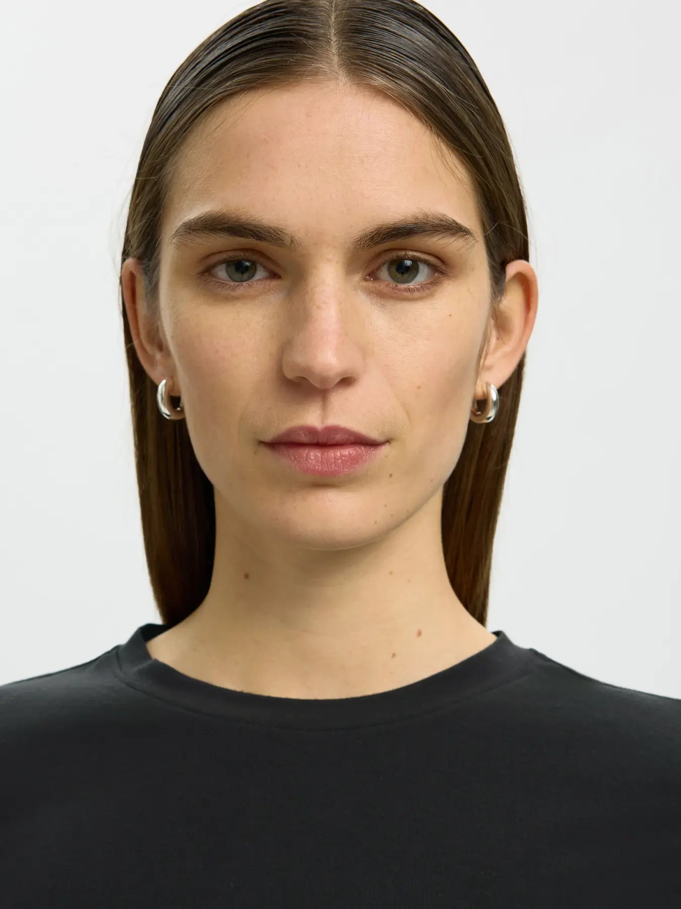 SLWMANJA LS O-NECK