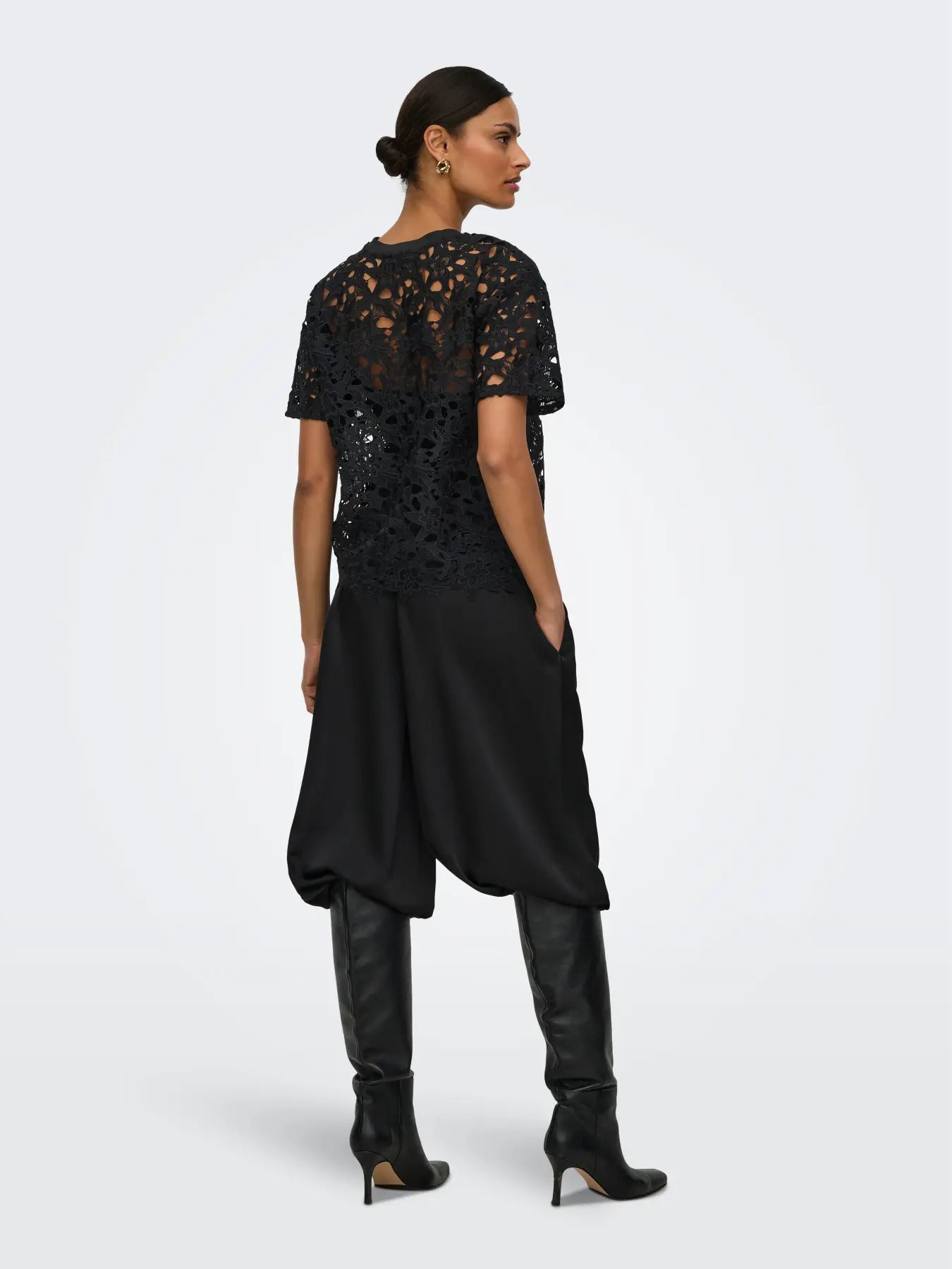 JDYVANYA S/S LACE TOP
