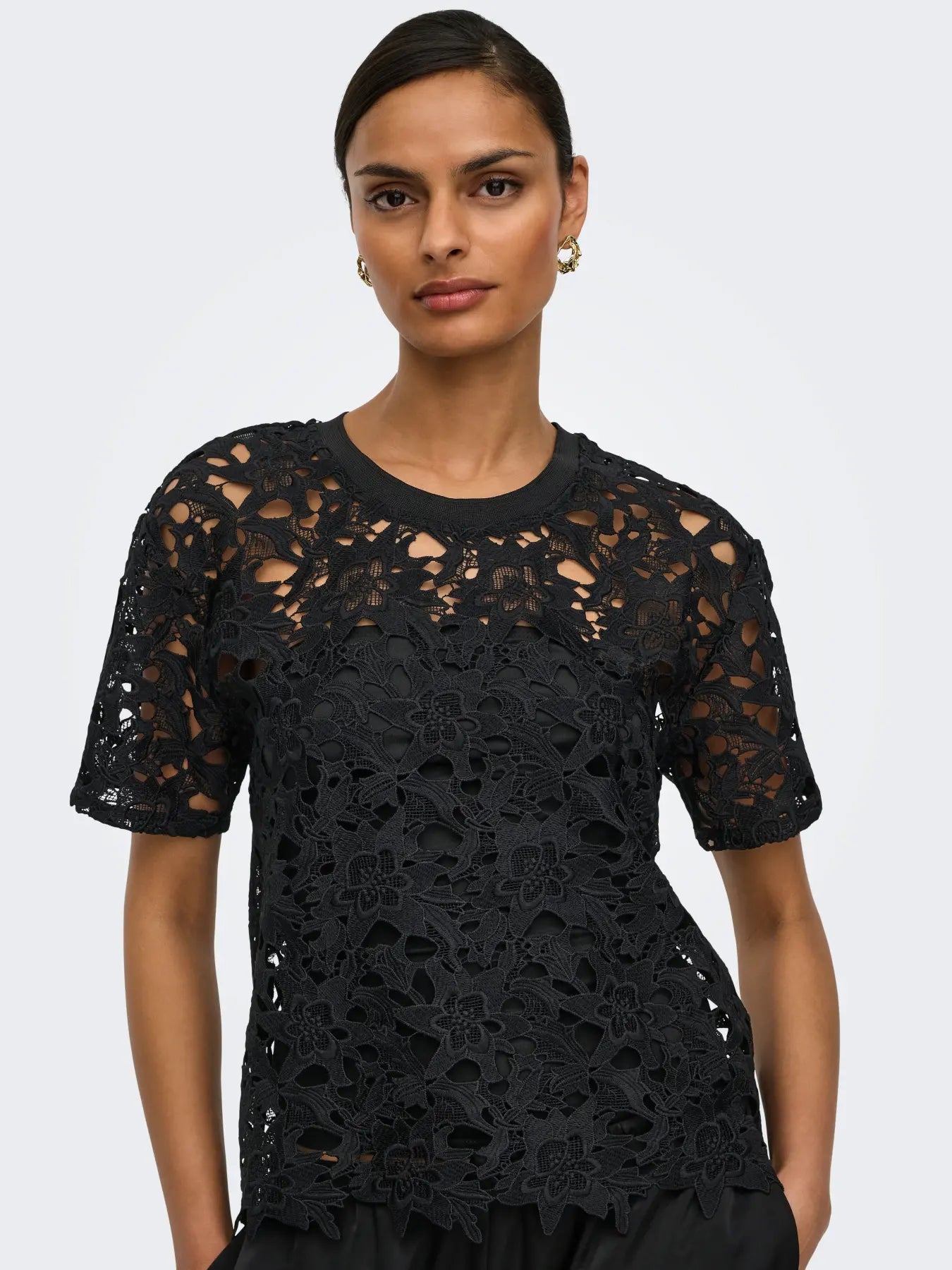 JDYVANYA S/S LACE TOP